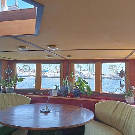 Bateau De Pirates Otel Gruissan Dış mekan fotoğraf